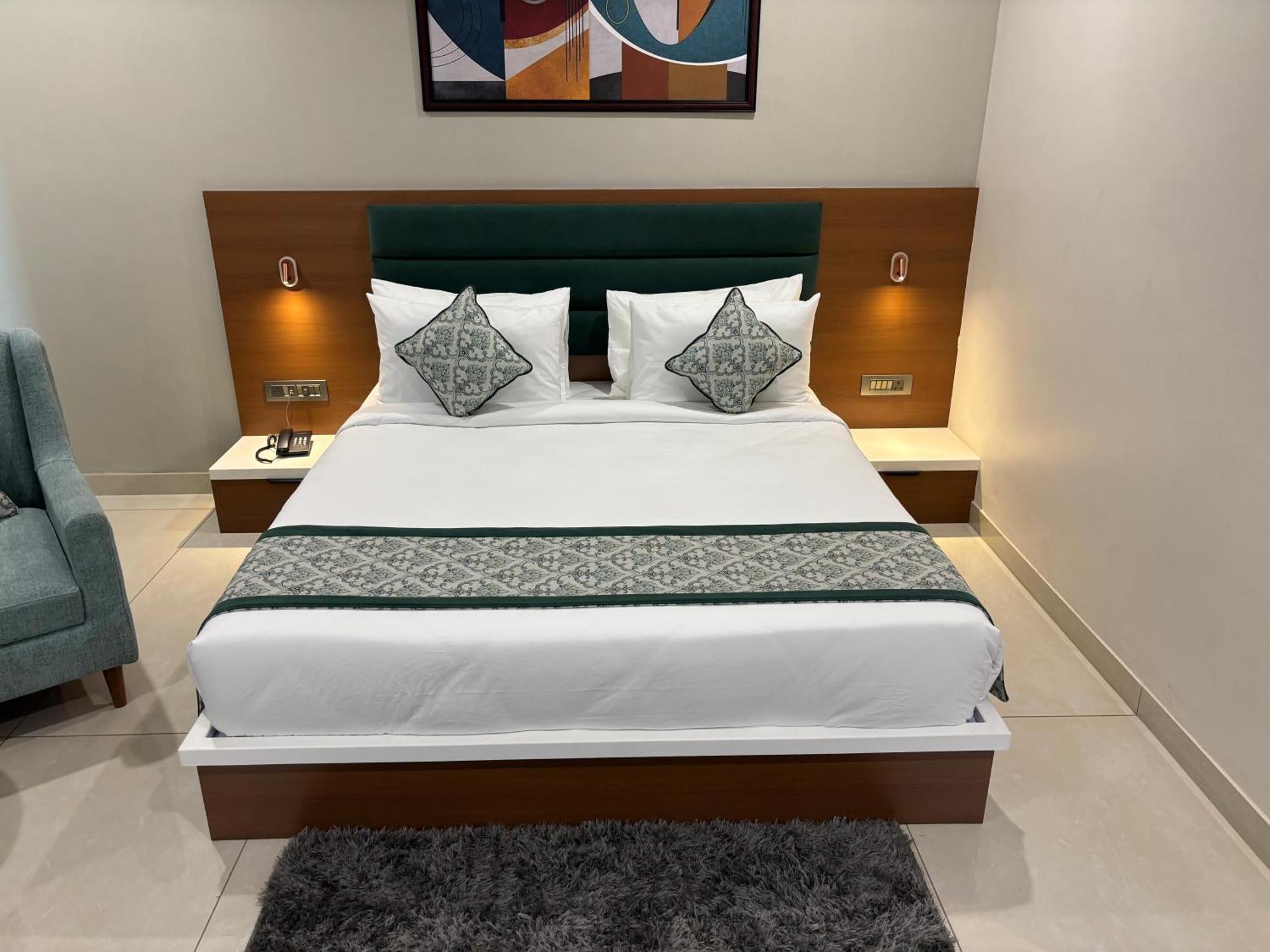 Hotel The Crown Inn Jhunjhunu Ngoại thất bức ảnh