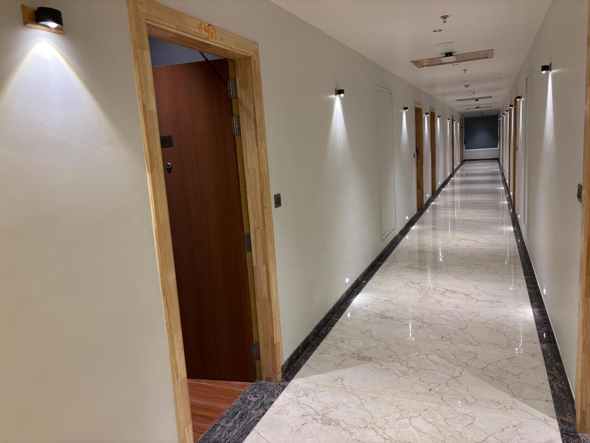 Hotel The Crown Inn Jhunjhunu Ngoại thất bức ảnh