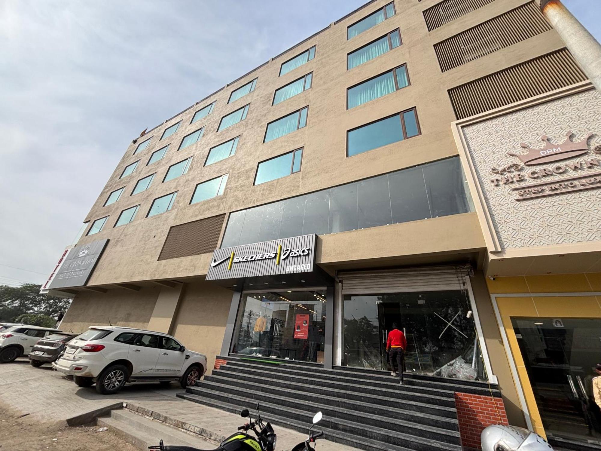 Hotel The Crown Inn Jhunjhunu Ngoại thất bức ảnh