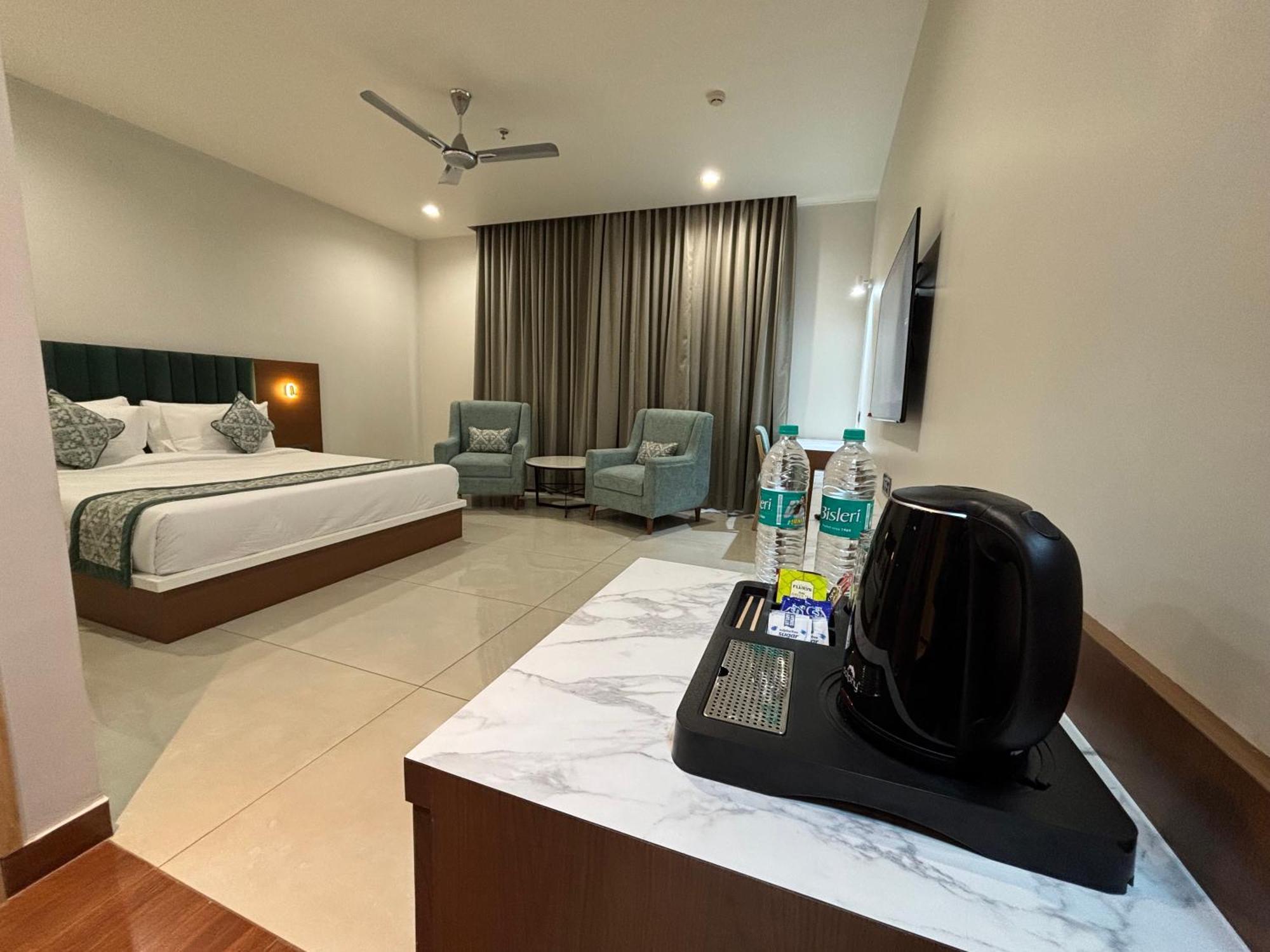 Hotel The Crown Inn Jhunjhunu Ngoại thất bức ảnh